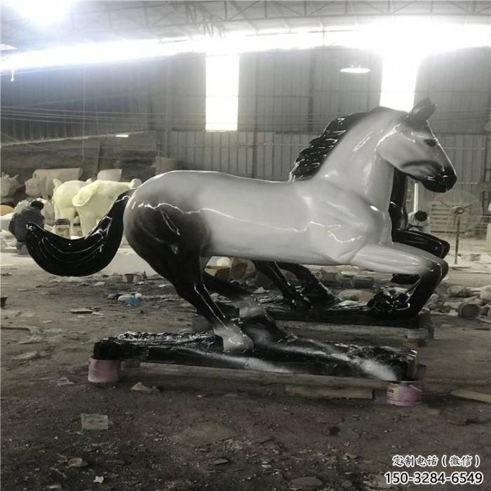 廣場戰(zhàn)馬雕塑，動物擺件，仿古工藝